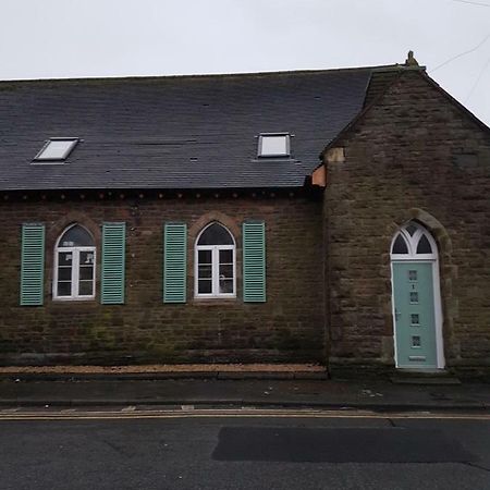 Renovated Church Close To The Beach 래넬리 외부 사진